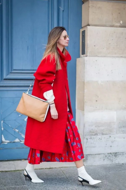 红色裙子配什么打底袜