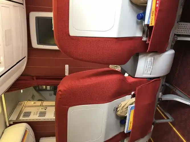 [飞行报告] [海南航空] xiy- kmg 海航波音738窄体公务舱体验报告