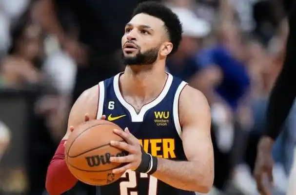 根据加拿大记者doug smith报道,掘金夺冠后场核心贾马尔-穆雷,不会