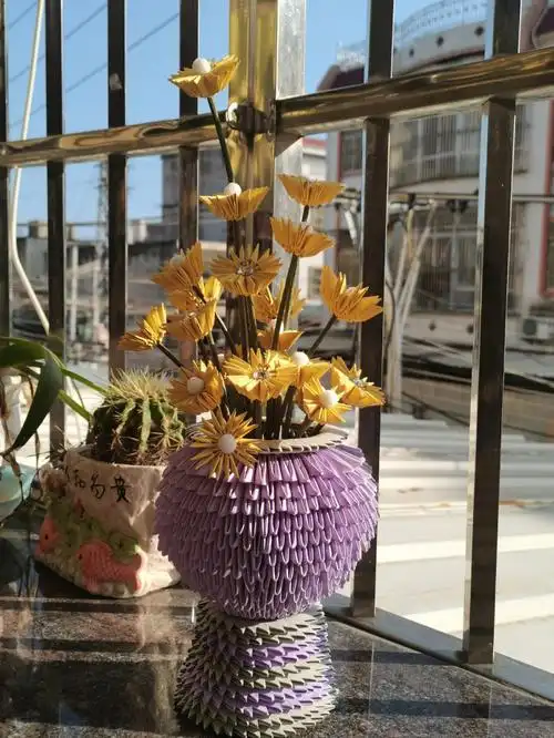 三角插,小菊94花瓶