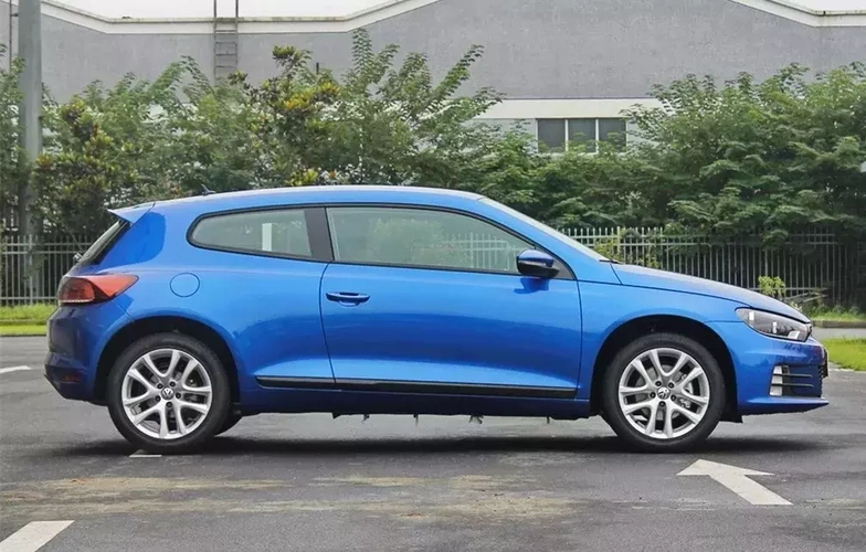 被大众誉为史上最具动感的"双门轿跑"之大众尚酷!