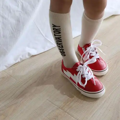 儿童潮袜男女字母中筒袜2018新款韩版堆堆袜直板袜涂鸦款搭配袜子