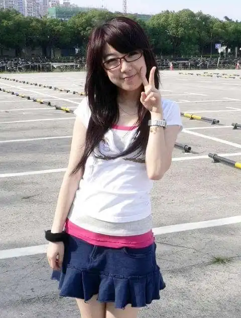 还记得公主小凡吗时尚启蒙哈哈哈