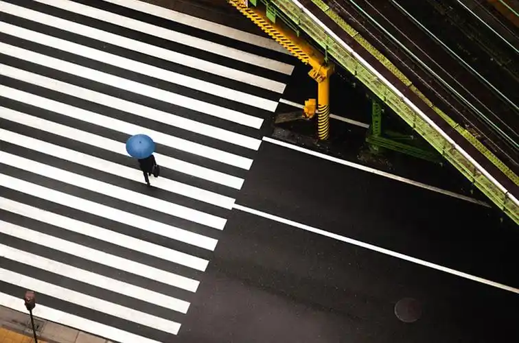 摄影师登摩天大楼俯拍大都市街景组图