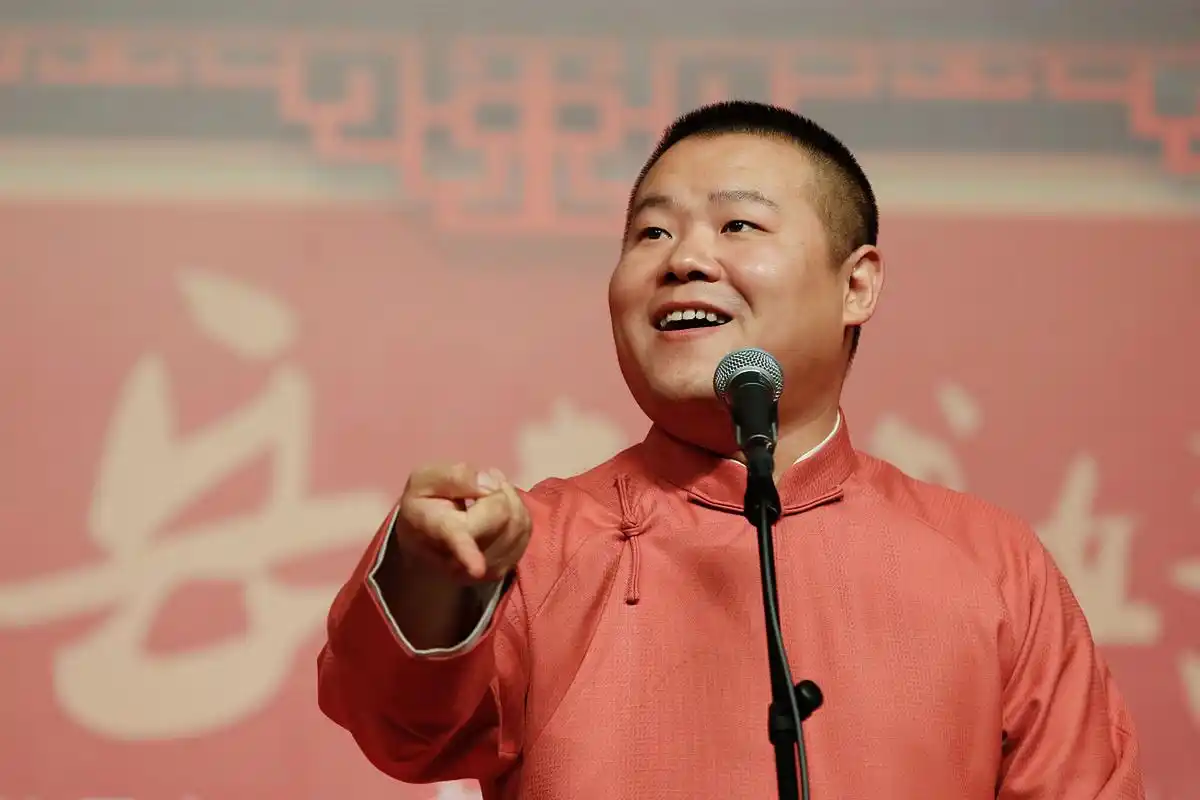 岳云鹏和曹云金,同为相声界的佼佼者,最近因为春晚的表现成为了热议的