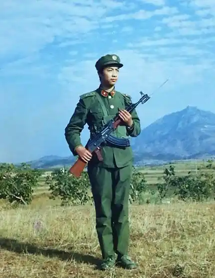 记得上世纪八十年代我在军校下连队当兵实习的时候,老班长带领我们到