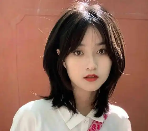 寒假爆改,学生党新年发型推荐!_卷发_自然_高层次