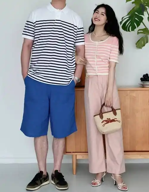 158小个子逆袭成赢家:嫁185老公,30岁陪闺蜜街拍打扮仍像小姑娘_身高