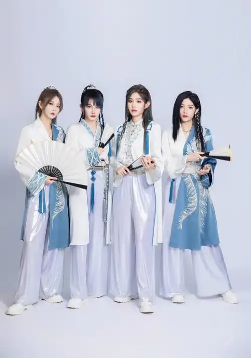 snh48共创之夜 音你闪耀#共创之夜,少女集结.风格各异,英姿潇洒.