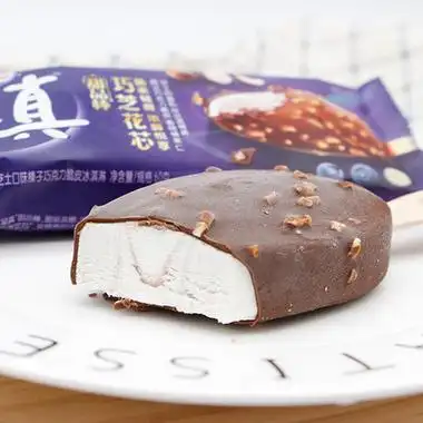 雀巢呈真甜品棒冰淇淋树莓蓝莓芝士榛子巧克力脆皮雪糕60g5支