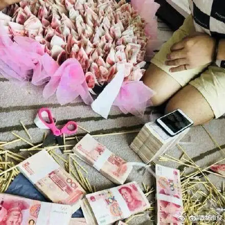 狠砸157万钞票做「有钱花」 土豪哥霸气示爱惨触法!