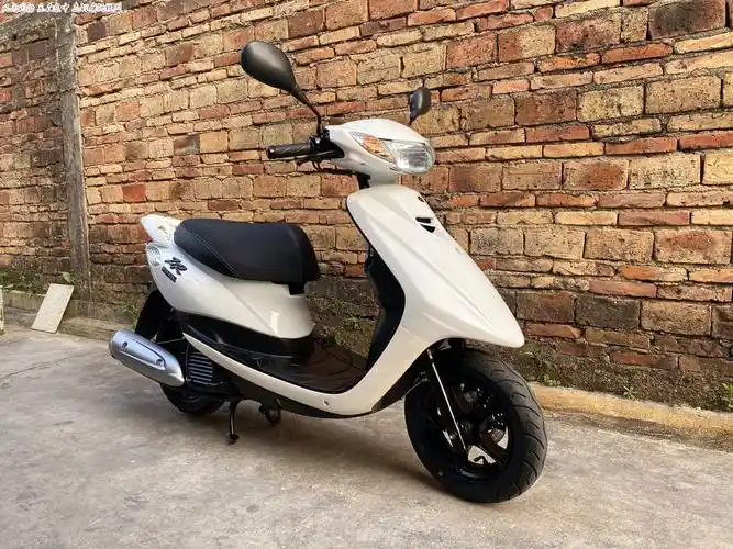 69 进口摩托车交易区 69 碣石原始动力机车 雅马哈zr50特别版2017