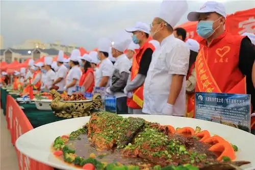 新疆博湖:美食大赛秀"鱼宴"