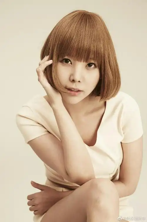 今天是吴艺琳的32岁生日她既是after scho. 来自偶像刘洪宇 - 微博