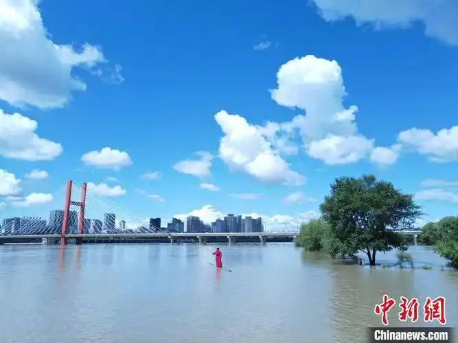 《规划》范围包括松花江吉林省段主要流经的长白山,延边,白山,吉林