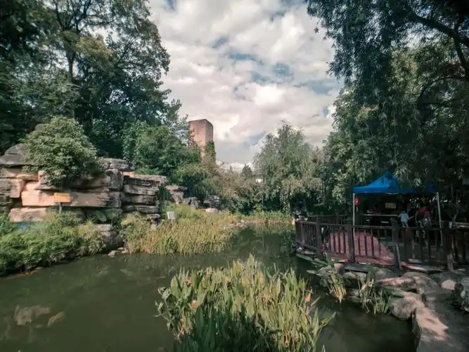 昆明弥勒寺公园