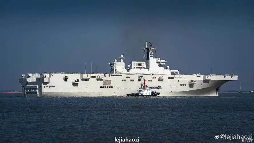 075型3号舰出港试航太美了