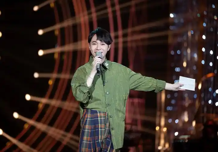 吴青峰《歌手》2019第十期选曲巧思《蜂鸟》打造《歌手》概念专辑