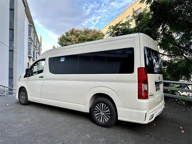 24款丰田海狮七座商务车定制全尺寸大空间主打就是性价比