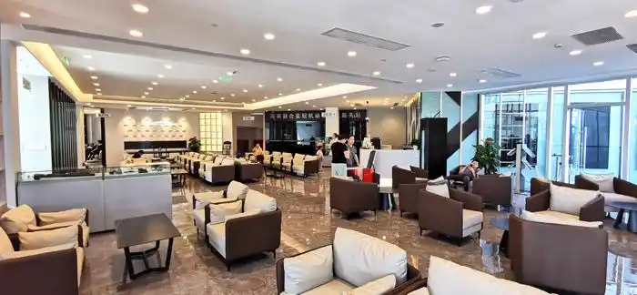 升级后的客户休息区.