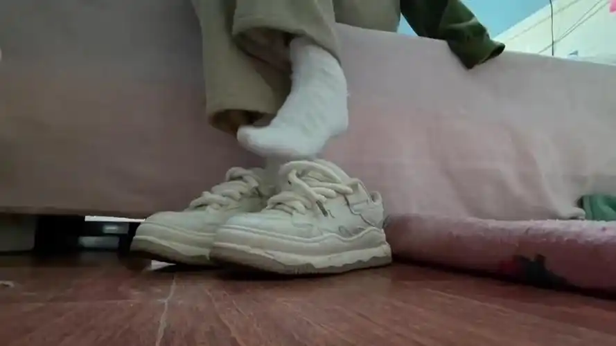 袜子臭气逼人,让人无法靠近