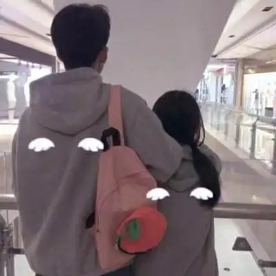 2021最潮背影情侣头像两张 2021最火最潮情头新款