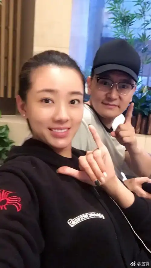 孟真离开赵本山了吗为什么不出现了 孟真丈夫齐俊盛资料