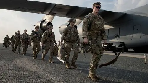 车祸,直升机被击落,美军海外驻军频繁遇袭,基地接连出事