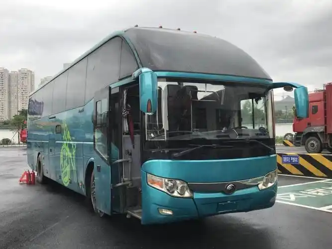 桂林2013年1月宇通zk6127hqa9绿色手动挡