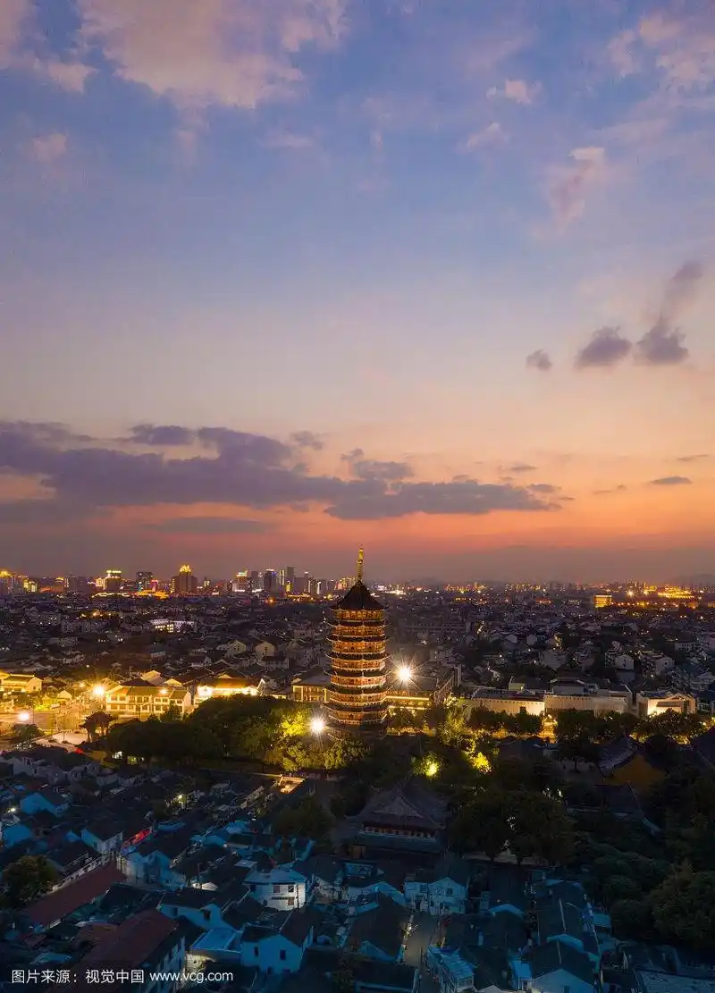 苏州北寺塔报恩寺夜景