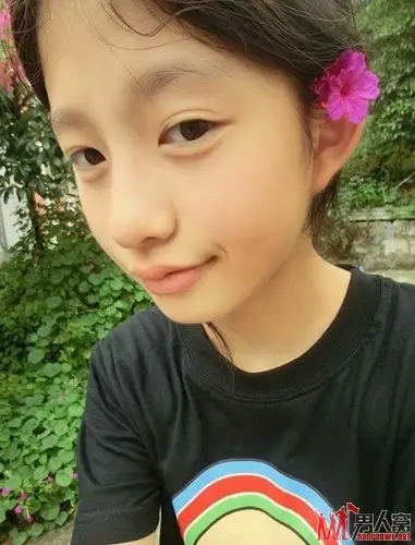 00后逆天抢当白富美曝私照走红网络5