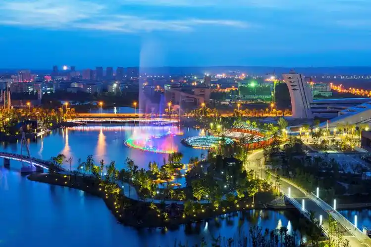 常德市武陵区白马湖公园夜景