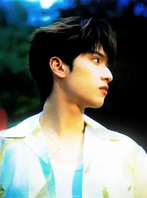 鼻子决定了颜值的上限#我说 严浩翔的鼻子真的很好品….