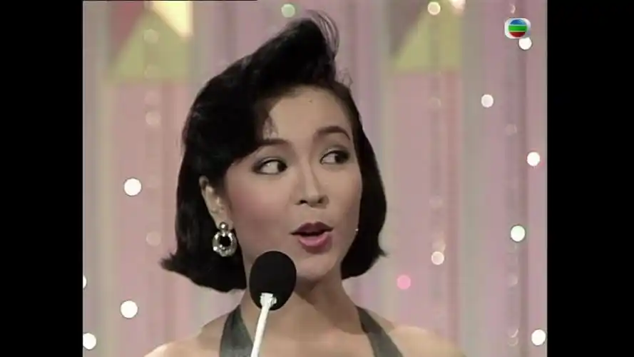 1988香港小姐准决赛黄日华被某港姐轻薄同埋港姐杨美仪亮相