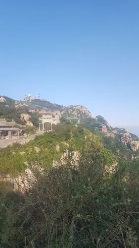 泰山 山脉 风景名胜 旅游胜地 牌坊 南天门 五皇顶岩 飞来石 书法