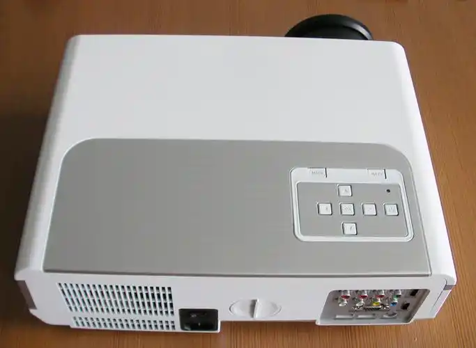 轰天炮投影仪led86  1280*800智能双线投影机