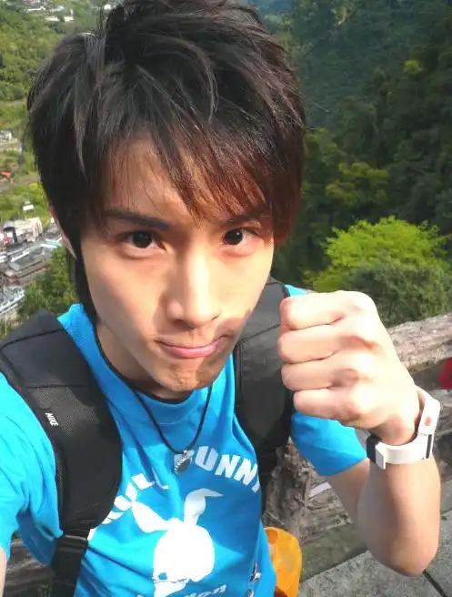 p data-id="gntrn7r6mh">翁瑞迪(aben,艺名:阿本),1982年6月11日出生