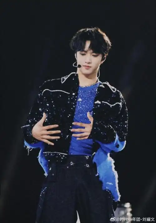 青年演员刘耀文##刘耀文炫迈品牌全球代言人