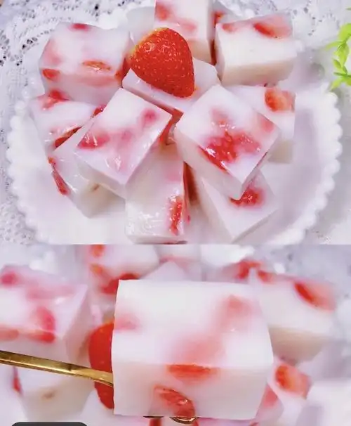草莓牛奶冻