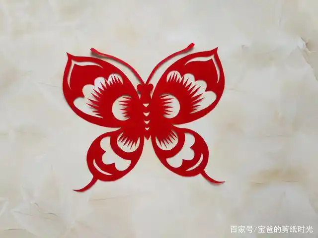 对折蝴蝶剪纸!大自然的舞者!