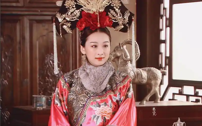 "这大抵就是孝敬宪皇后该有的样子吧",穆婷婷曾经也是一个时代啊