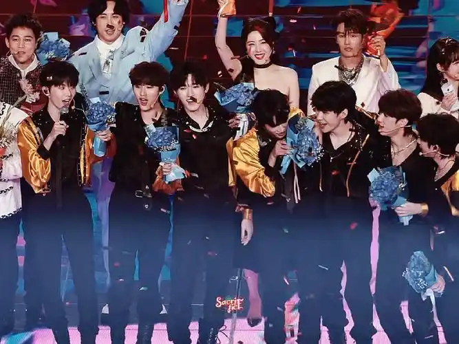 时代少年团2023跨年晚会东方卫视跨年晚会trend堂堂家团子