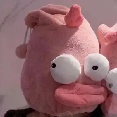 粉色系可爱玩偶情头图片