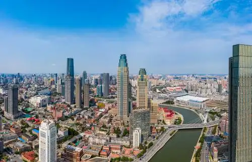 天津市和平区海河津湾广场及周边建筑航拍图