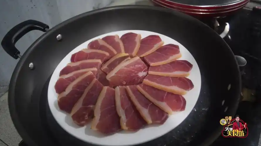 原创分享云南特产,宣威火腿的试吃体验,虽然很咸,但却物有所值!