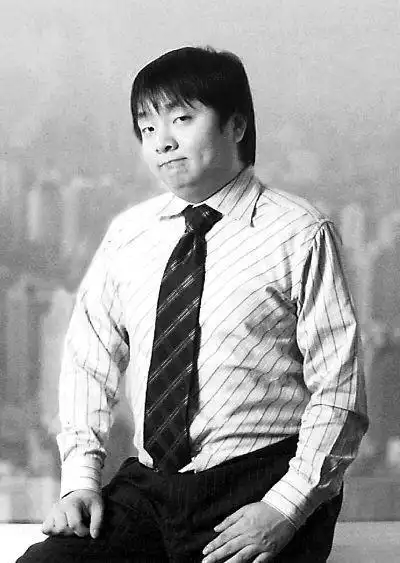 黄奕老公样貌曝光 41天速嫁金融小开创闪婚纪录