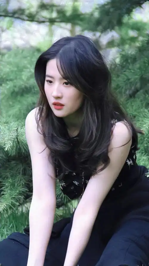 刘亦菲好美期待巴黎时装周美美的刘亦菲