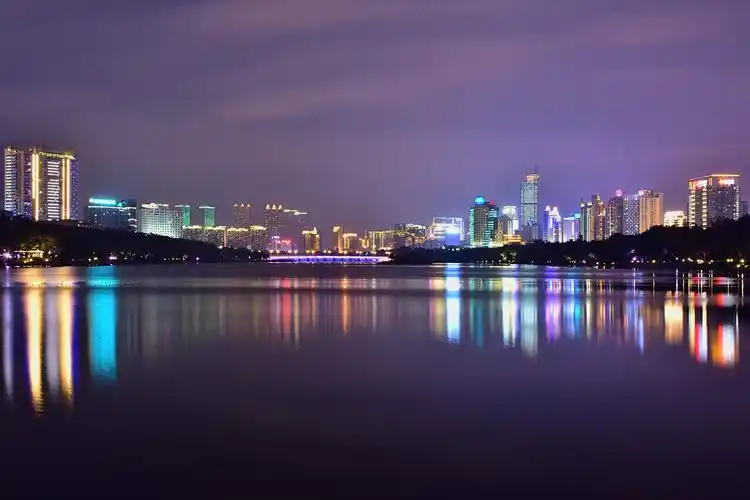南宁南湖公园夜景