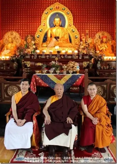 萨迦达钦法王老照片