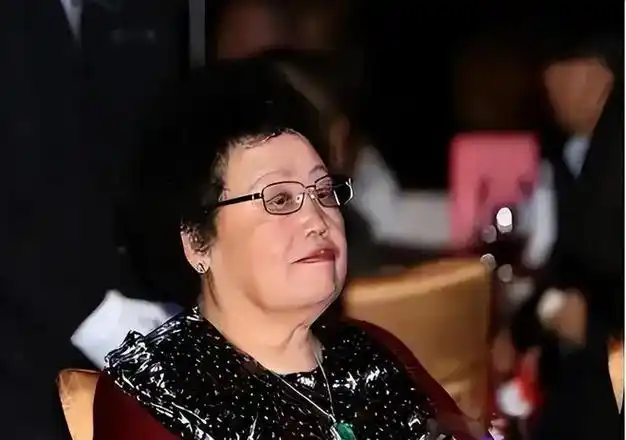 中国首位女首富的"创业史"